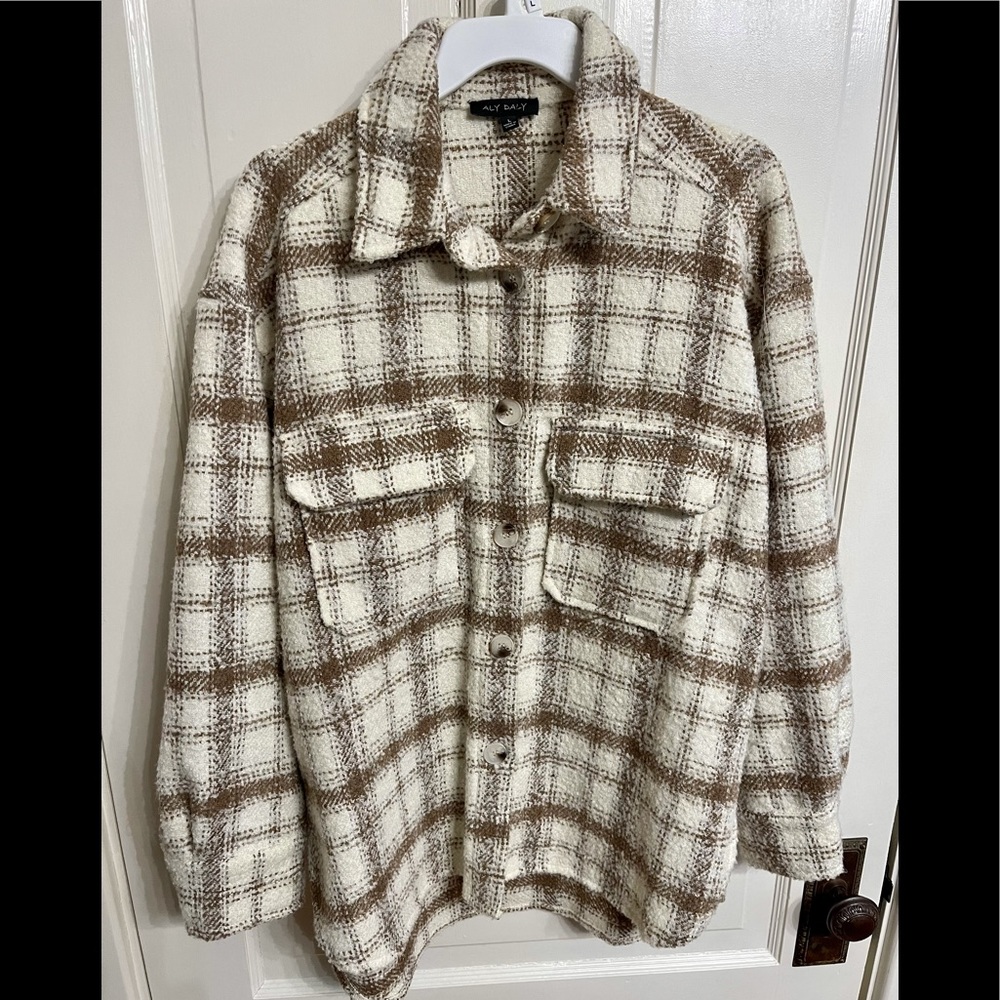 Women’s shacket
